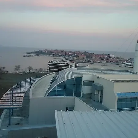 Sea View & Beach Apartment Nesebar Exterior photo